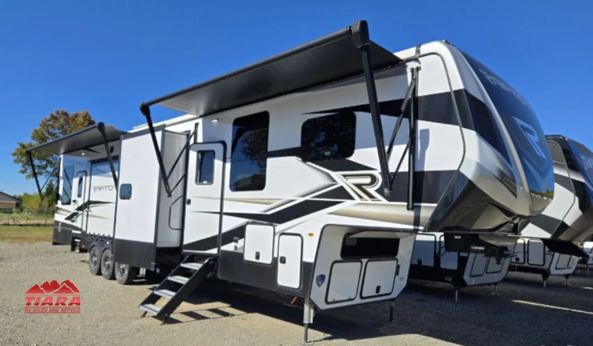 Towing Safety 101: Hitches, Sway Control, and Weight Distribution for RV Parts Elkhart Buyers and Beyond