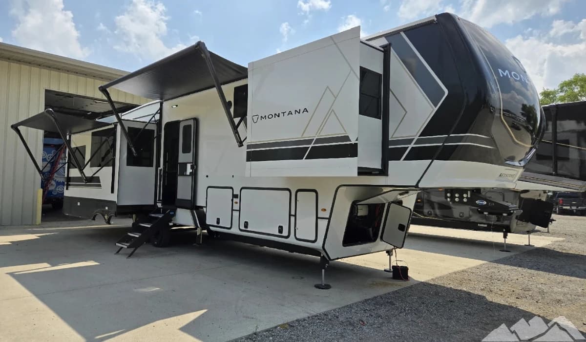 Luxury RV Sales in Elkhart: What Sets Premium Fifth Wheels Apart and Who They Are Built For