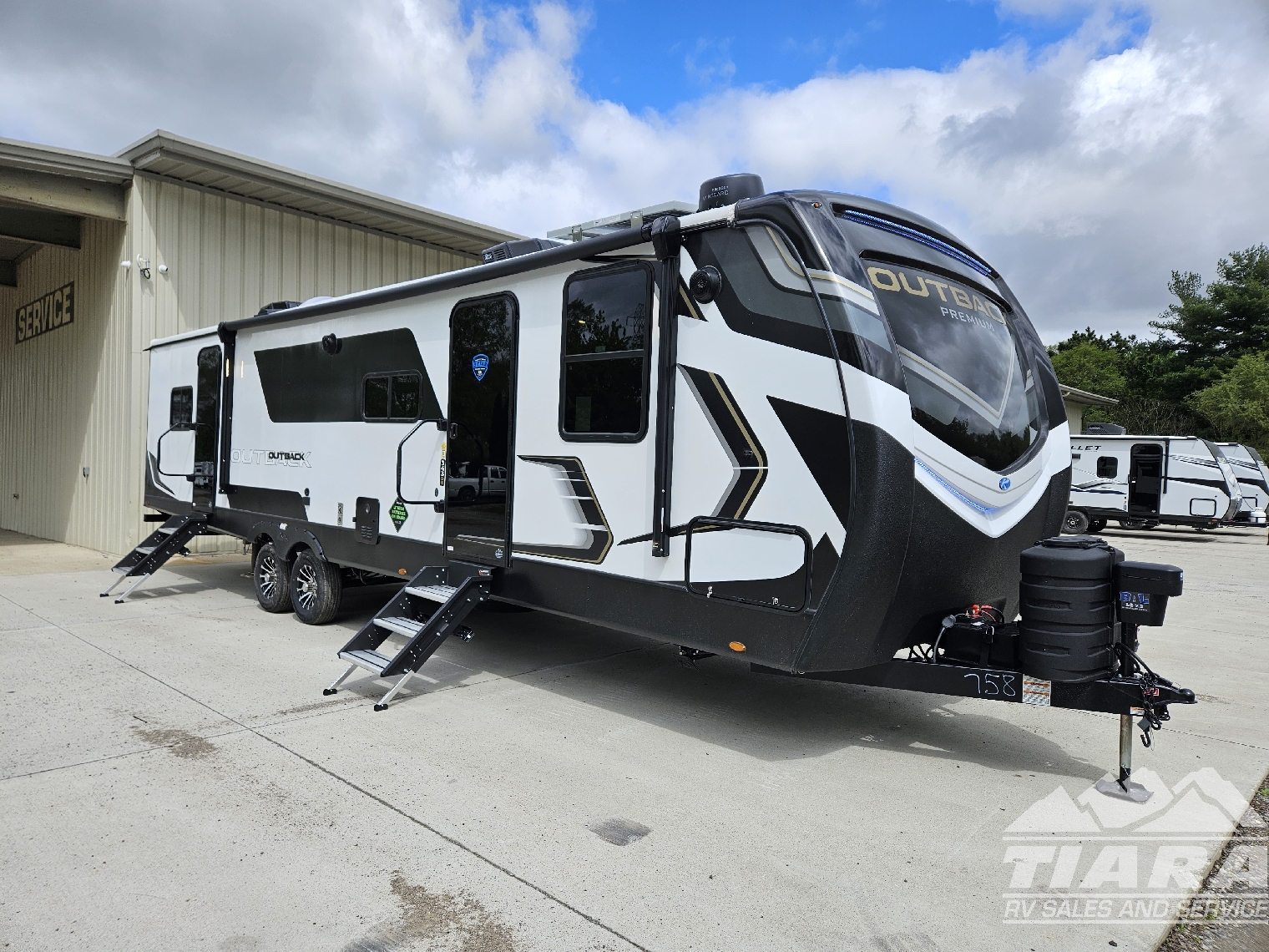 Travel Trailer Repairs Diamond Bar thumbnail